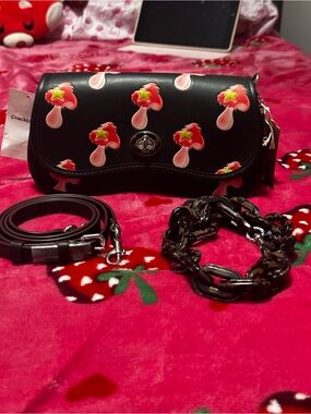 Wavy Dinky Bag In Coachtopia Leather With Mushroom Print